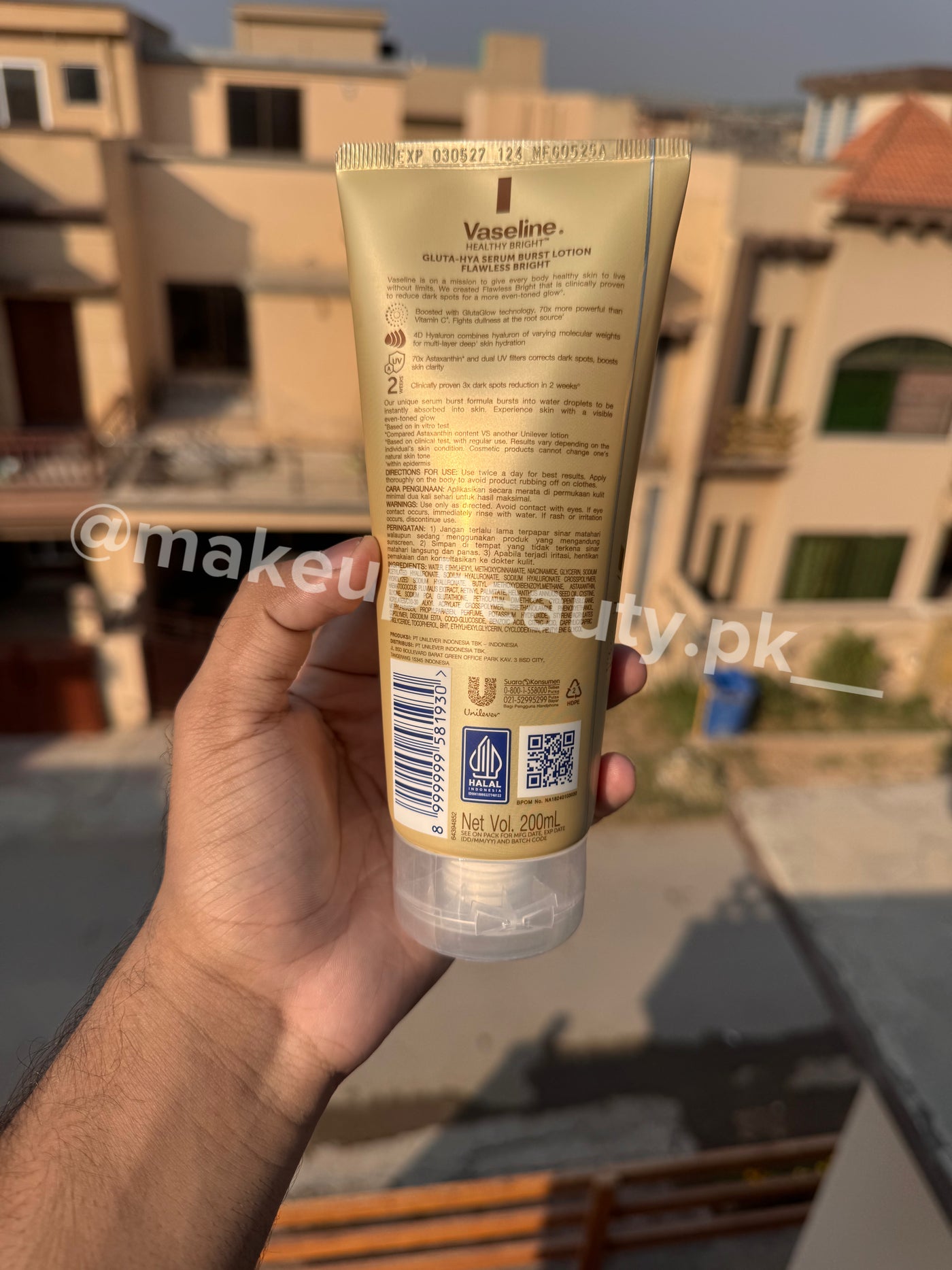 Vaseline Gluta-Hya Flawless Glow serum burst Lotion 200 ML