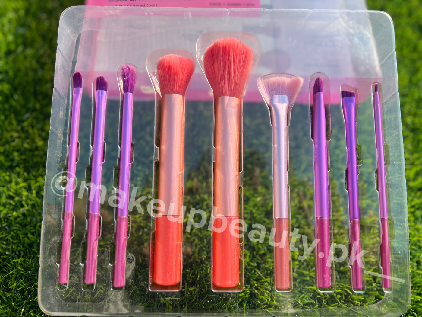Real Technique Insta artist Face + Cheek + Eye Brush set.