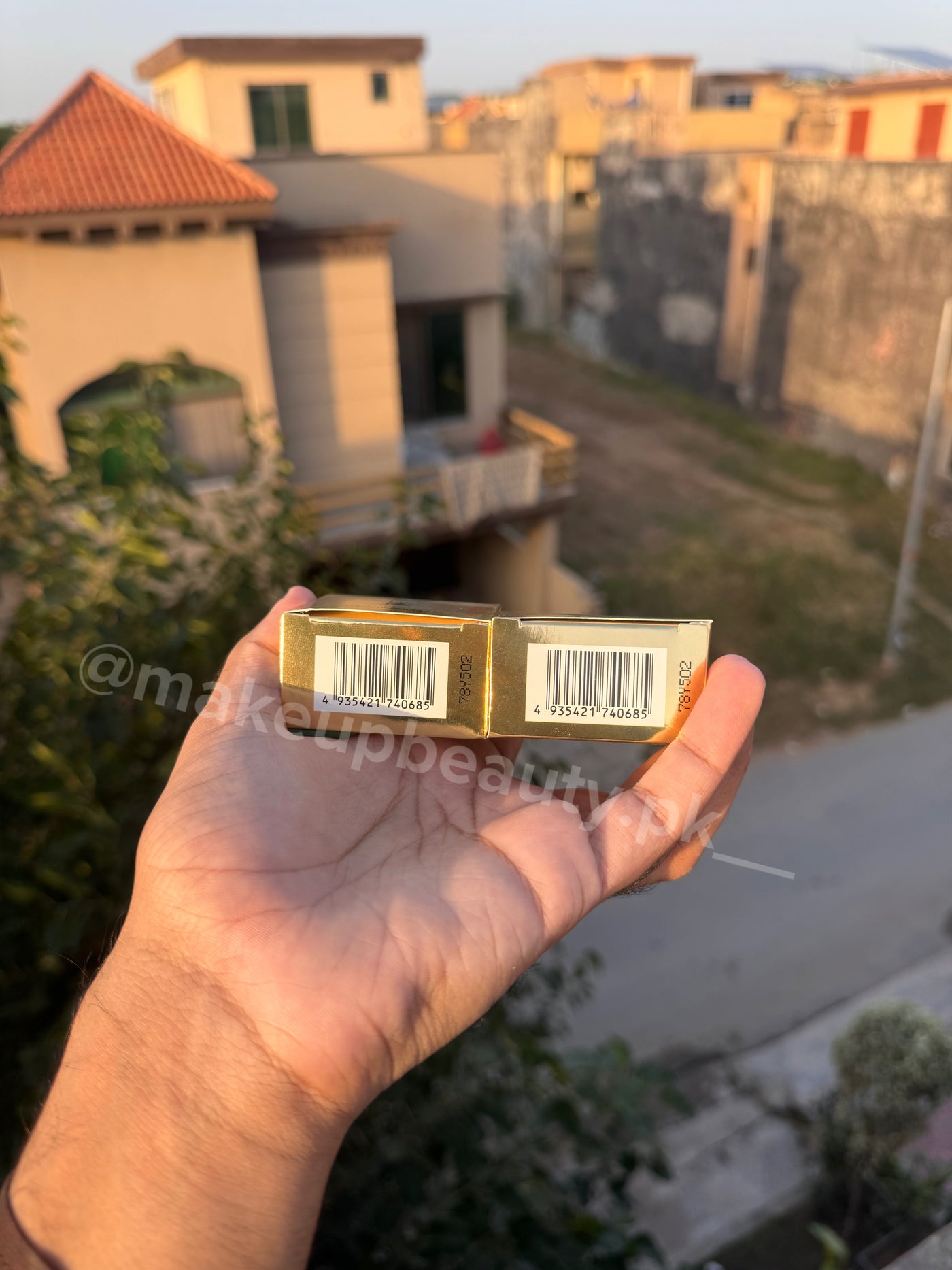 YSL Fusion Ink Cushion Foundation with Spf 23 PA++.