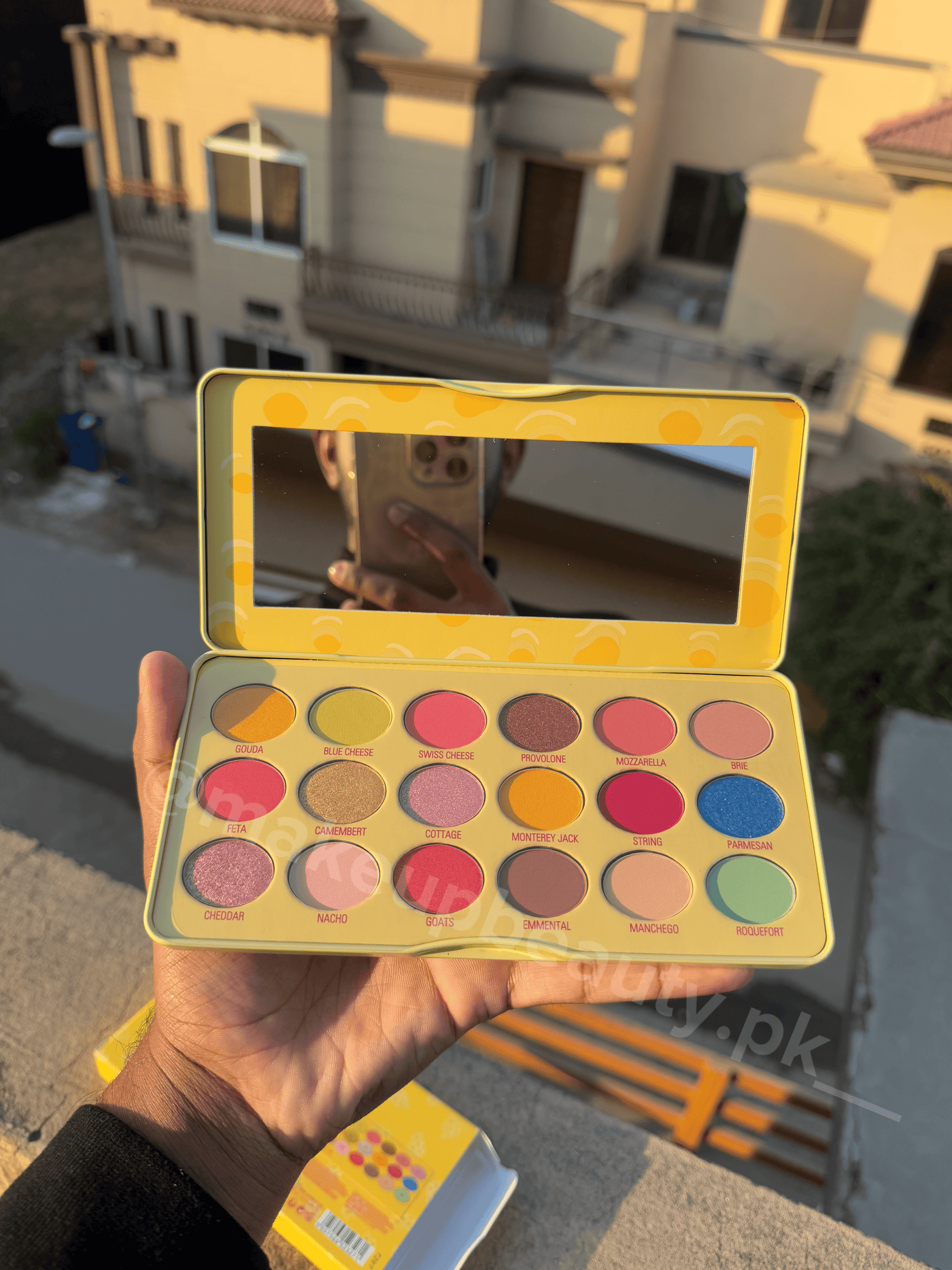 Revolution The Big Cheese Eyeshadow Highly Pigmented