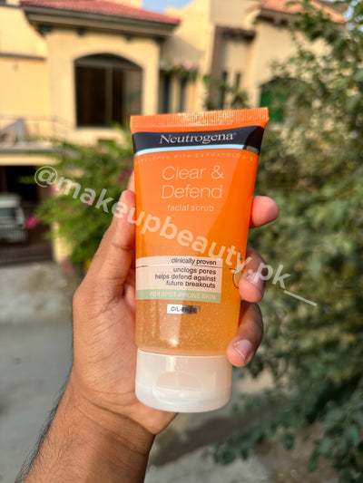 Neutrogena Oil Free Clear and Defend Facial Scrub 150 ML