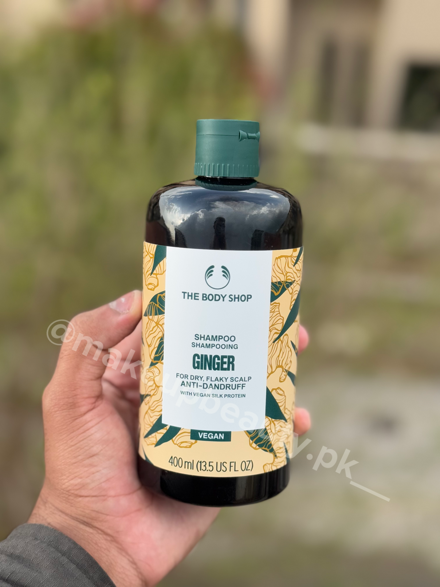 The Body Shop Ginger Shampoo For Dry, Anti scalp. Anti dandruff. 400 ML