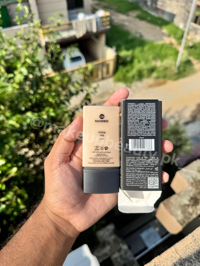 Huda Beauty Easy Blur Airbrush Foundation – 30 ML