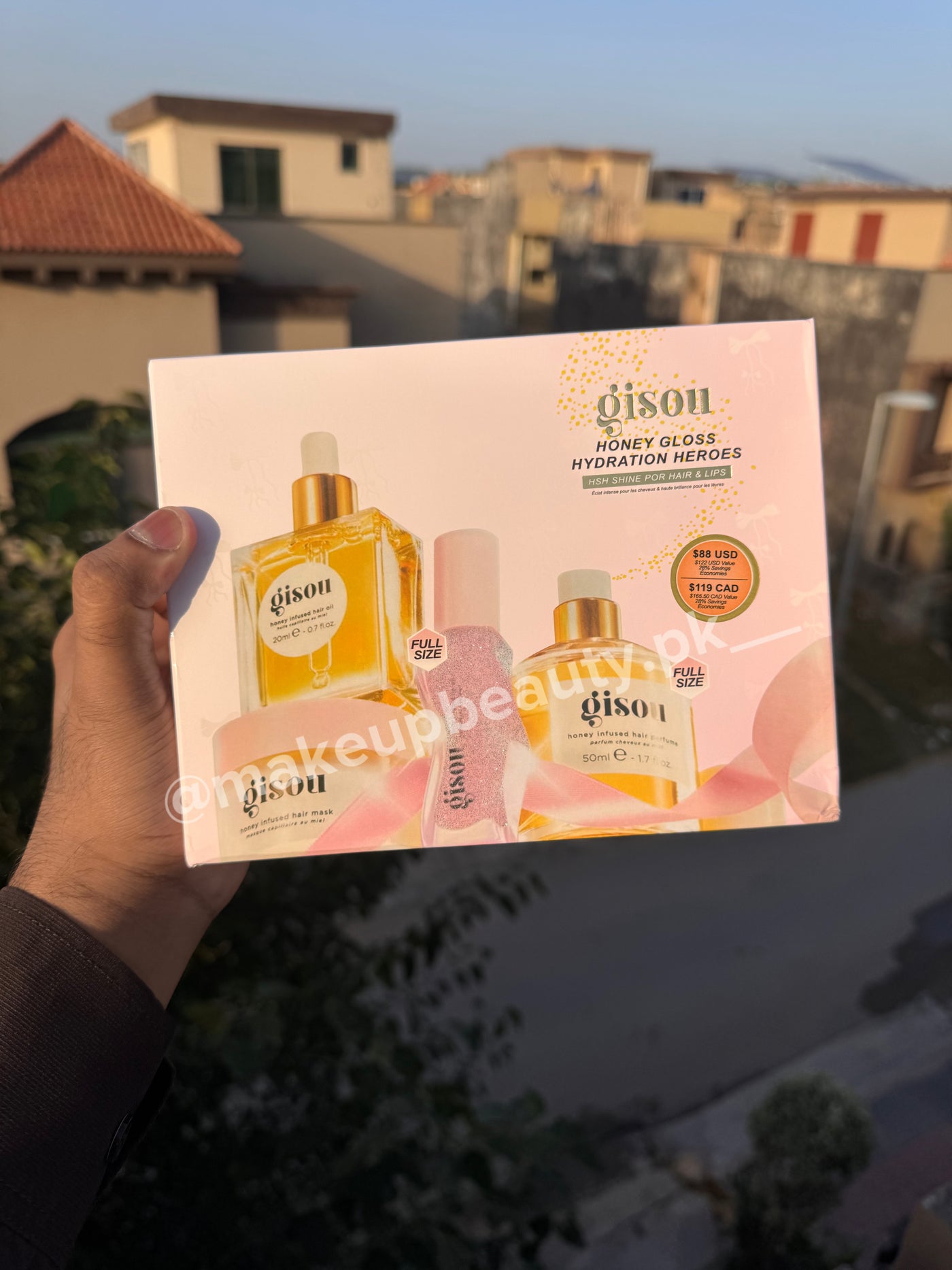 Gisou Honey Gloss Hydration Heroes Set 4 in 1 for Hair and Lips.