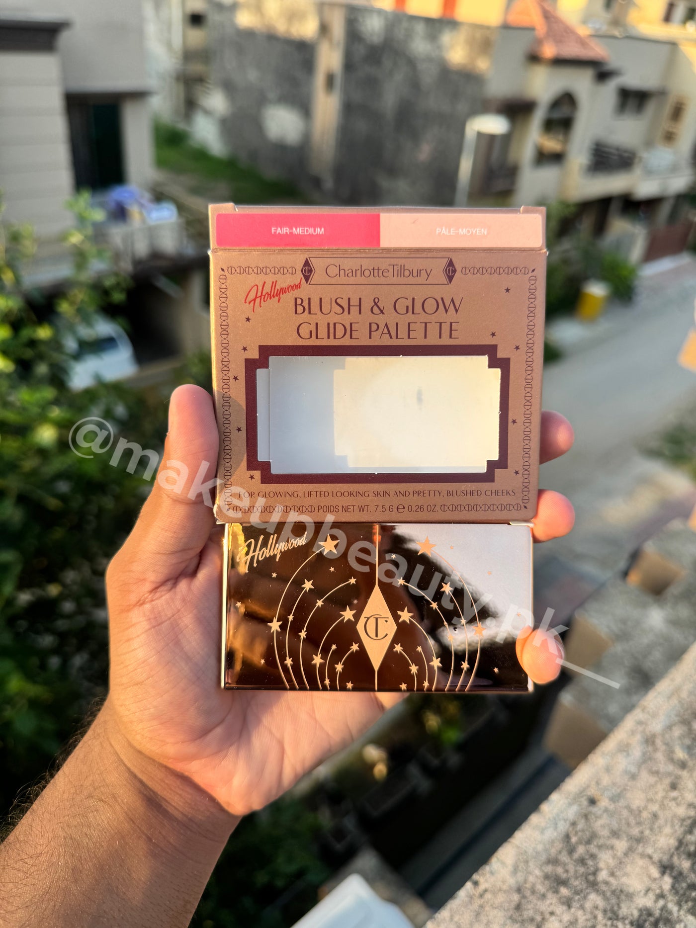Charlotte Tilbury Blush & Glow Glide Face Palette 7.5 Grams.