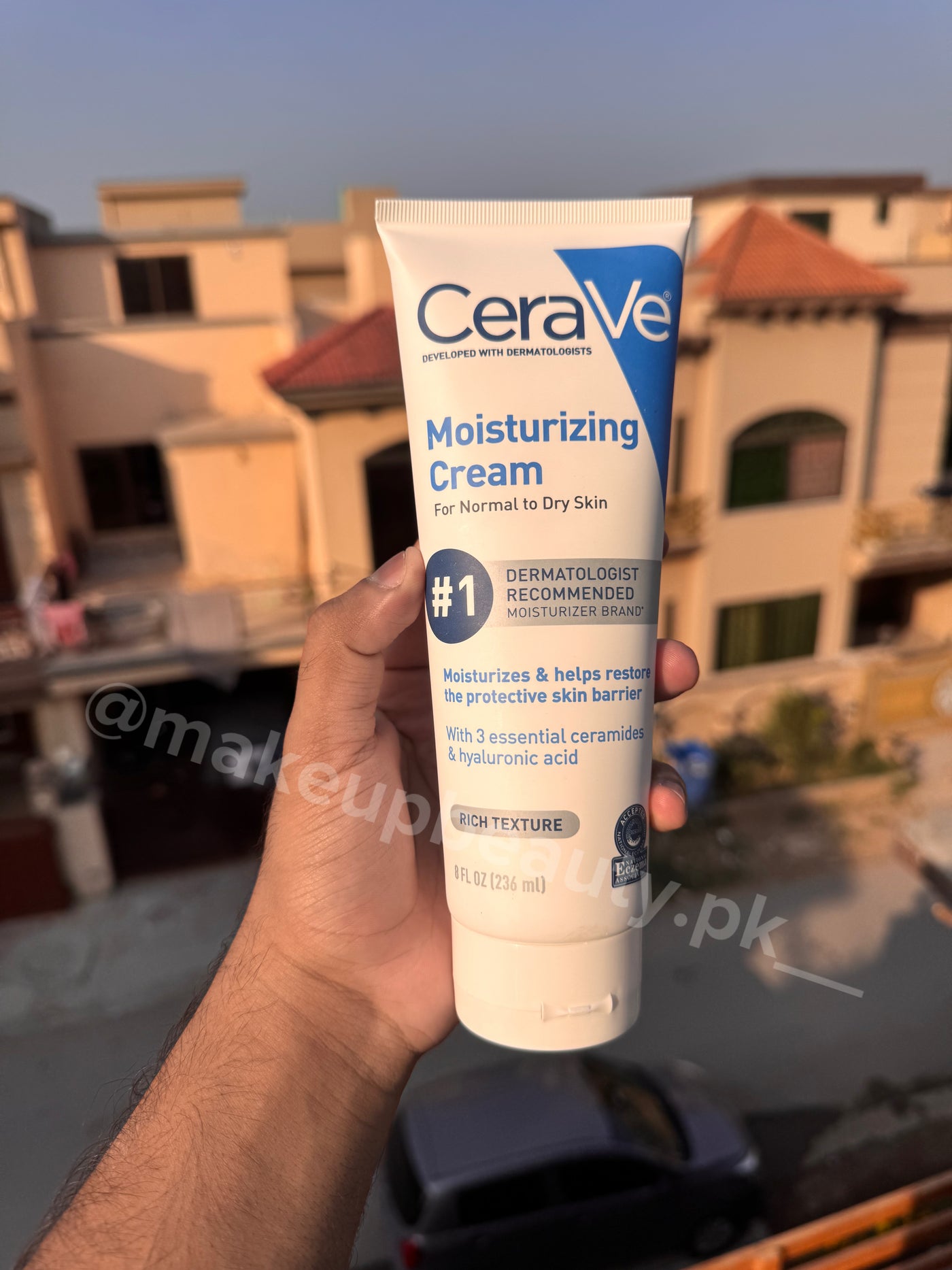 Cera ve Moisturizing Cream 236 ML Normal to dry skin.