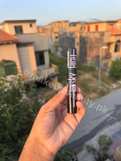 Maybelline Sky High Lash Sensational Mascara.