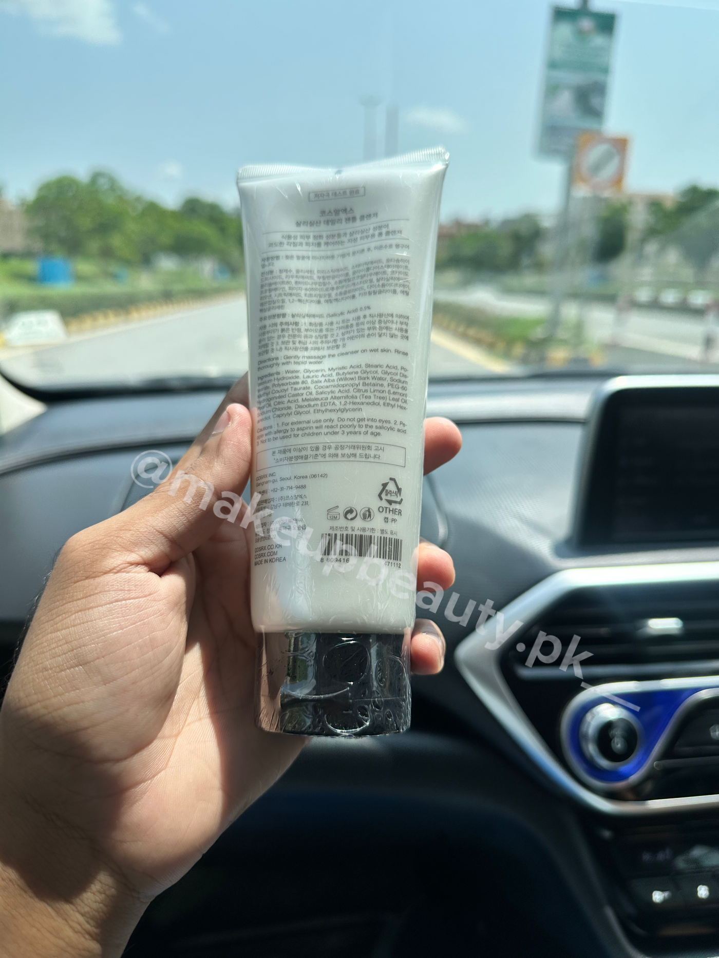 Cosrx Salicyclic Acid Daily Gentle Cleanser Limited stock✨😍. 150 mL.