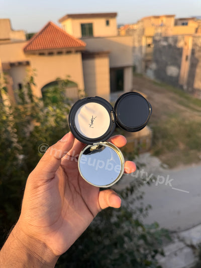 YSL Fusion Ink Cushion Foundation with Spf 23 PA++.