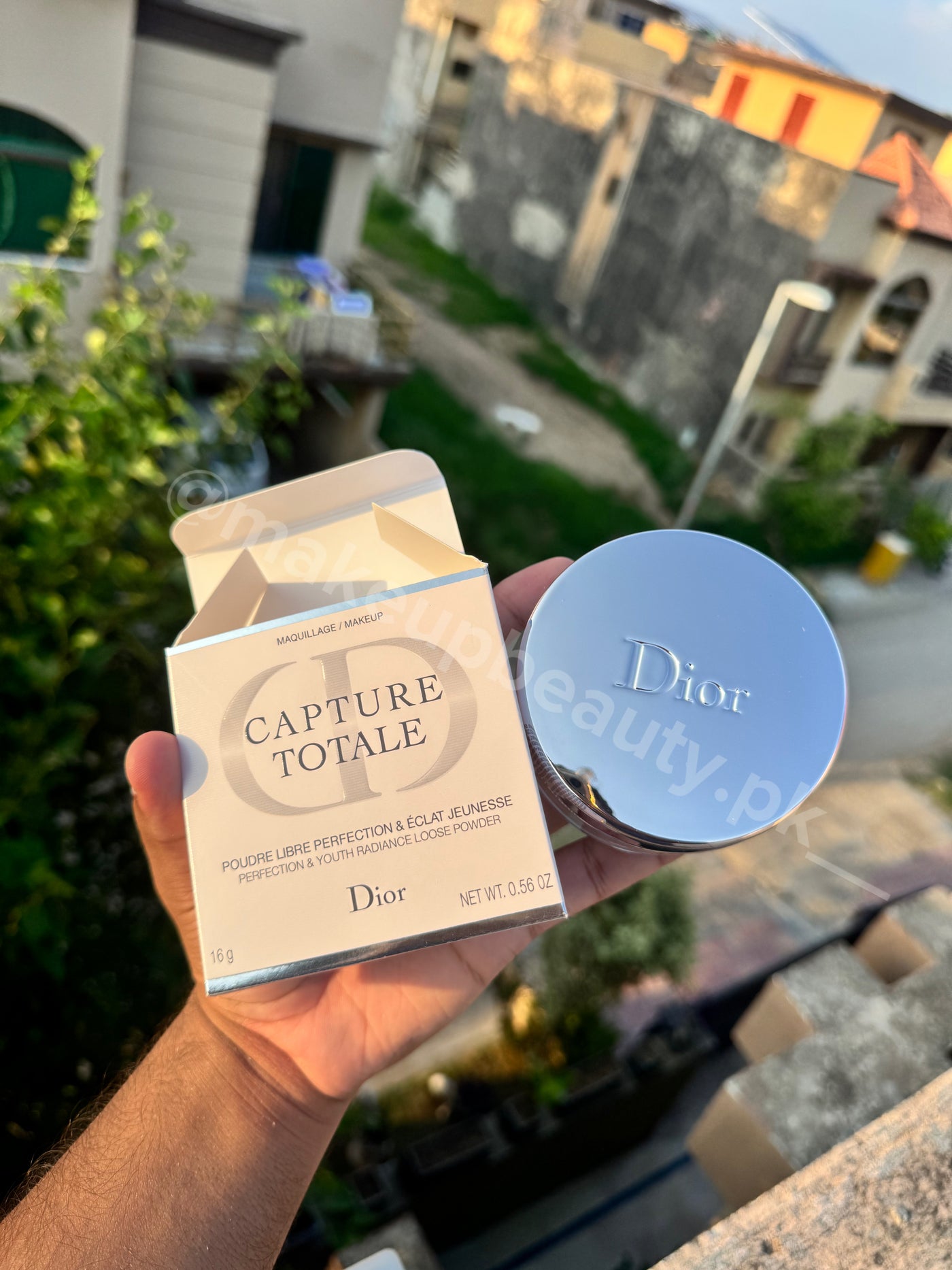 Dior Capture Totale Perfection and Youth Radiance Loosepowder 16 grams .