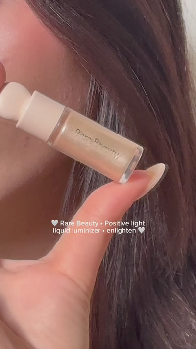 Rare Beauty Positive Light Liquid Luminizer – 15 ML.