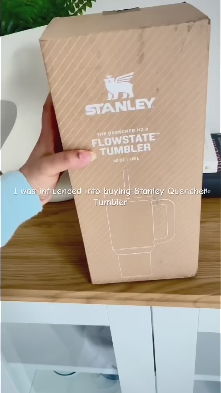 Stanley Quencher H2.0 Tumbler 1.18L. With Strow.